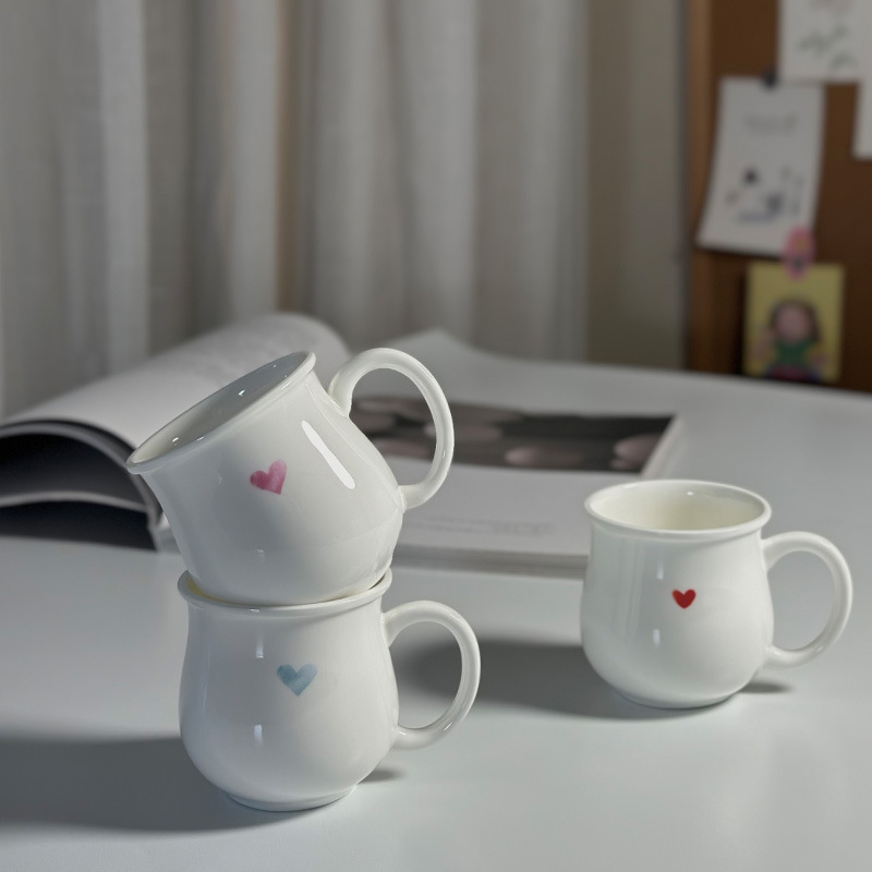 Керамическая чашка любви, пара для воды, маленькая свежая кружка в стиле ins, маленькая ёмкость, чаша из фарфора, милая