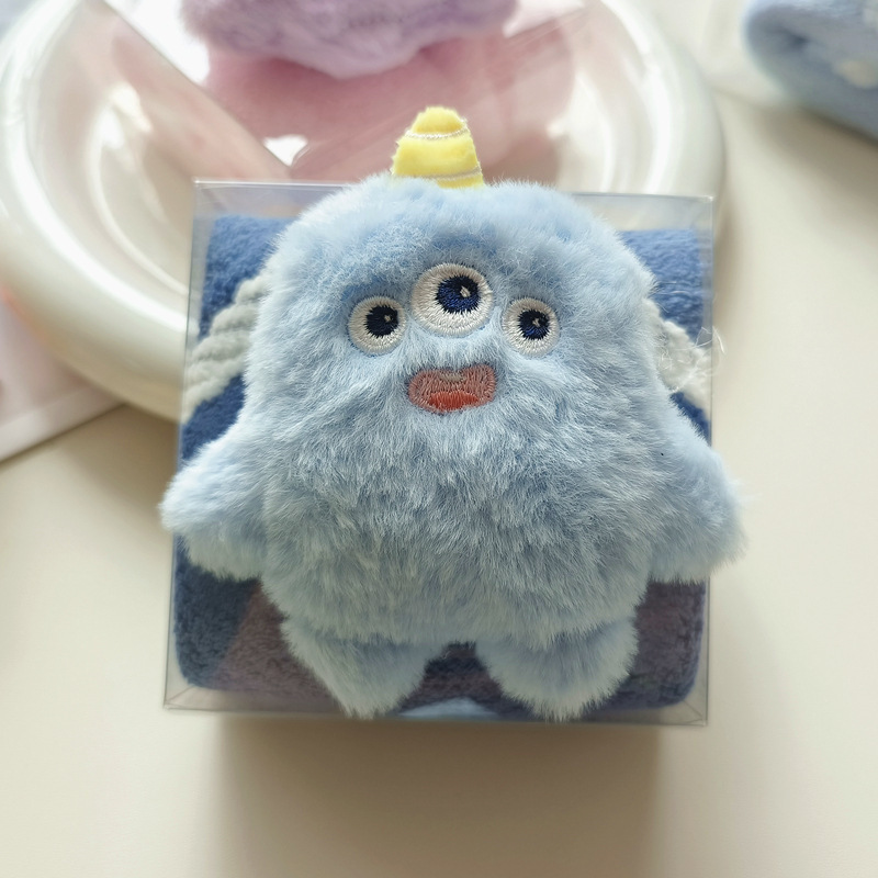 Cartoon one-eyed monster with big eyes and big mouth strange towel children's washing towel towel baby kindergarten square towel