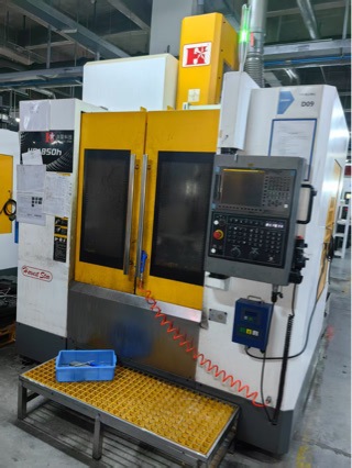 Transfer of Factory in Taiwan Original Runxing Used Cnc Machining Center Hs-850H Machining Center