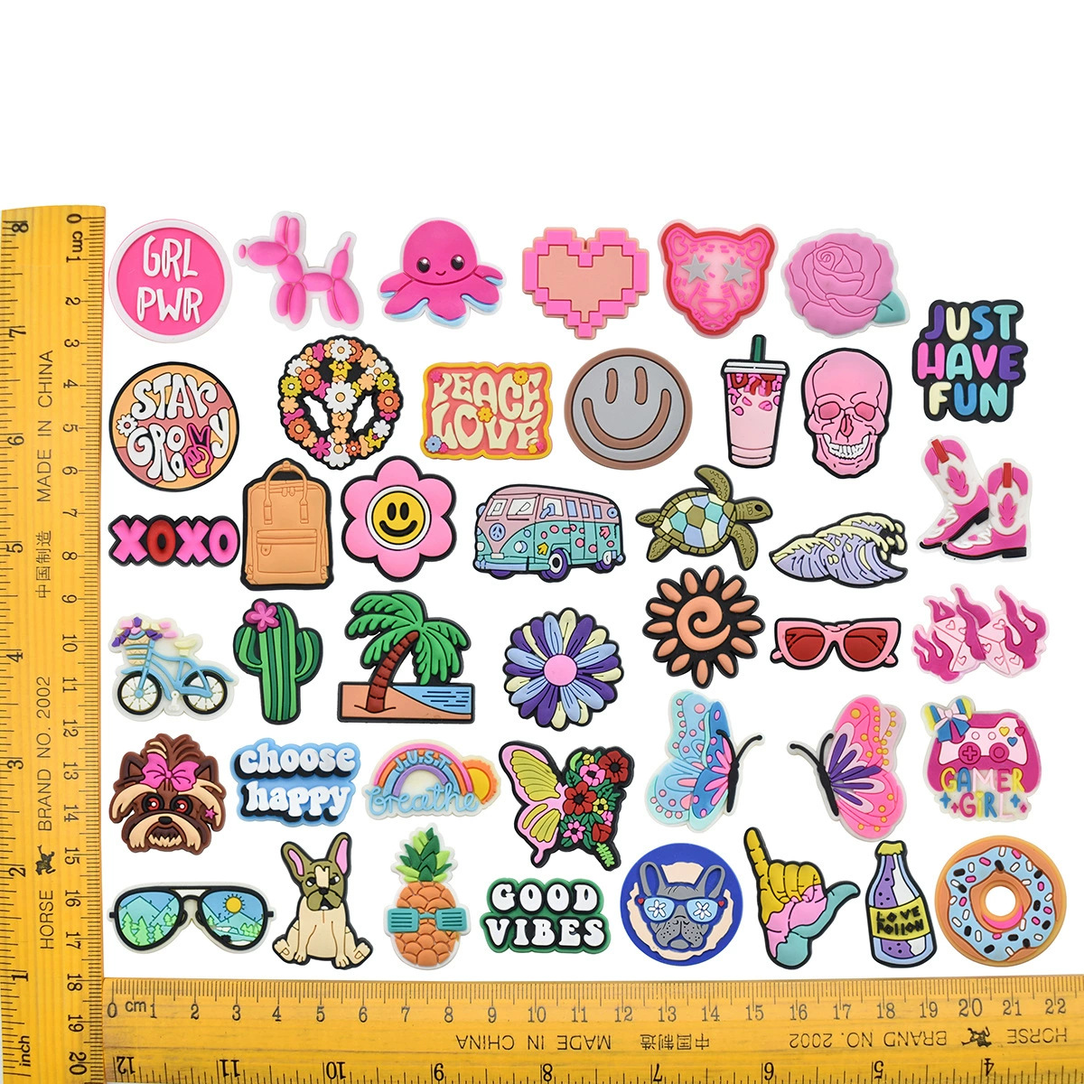 Processing and Customization of Creative Pvc Soft Rubber Shoe Flowers Cartoon Cute Shoe Buckles DIY Hole Shoes Japanese Buckle High-End Shoe Flowers