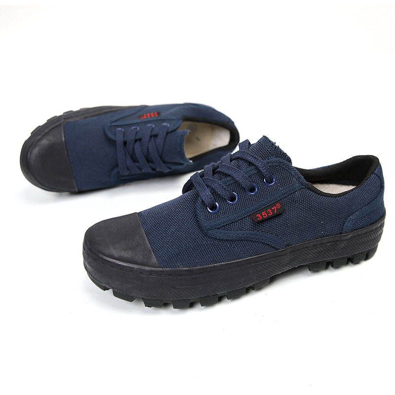 Jihua 3537 Liberation Shoes Low-top Men's and Women's Construction Site Migrant Workers' Labor Protection Shoes Wear-resistant Work Rubber Shoes Outdoor Hiking Shoes