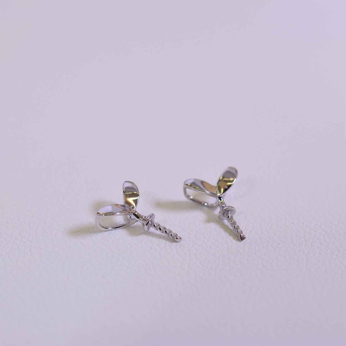 Platinum Pt900 Accessories Light Version Bean Sprout Pendant Super Q Super Exquisite Thick Gold Texture Does Not Include Bead Chain