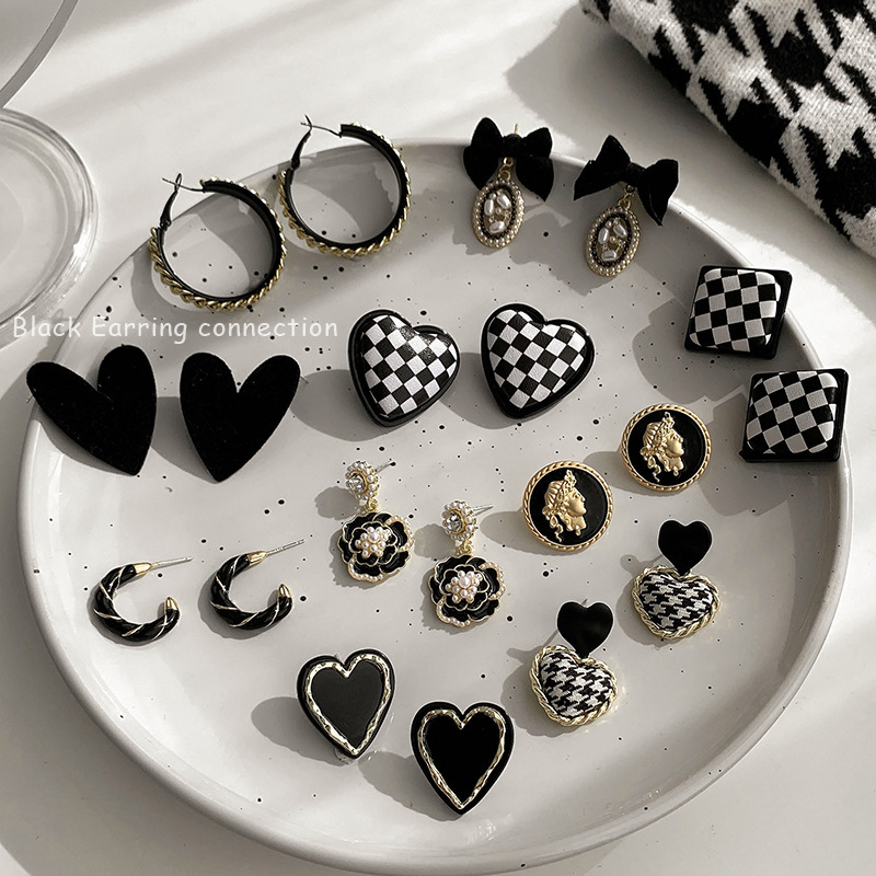 Корейские ретро серьги в черно-белую клетку, стильные и элегантные, простые серьги