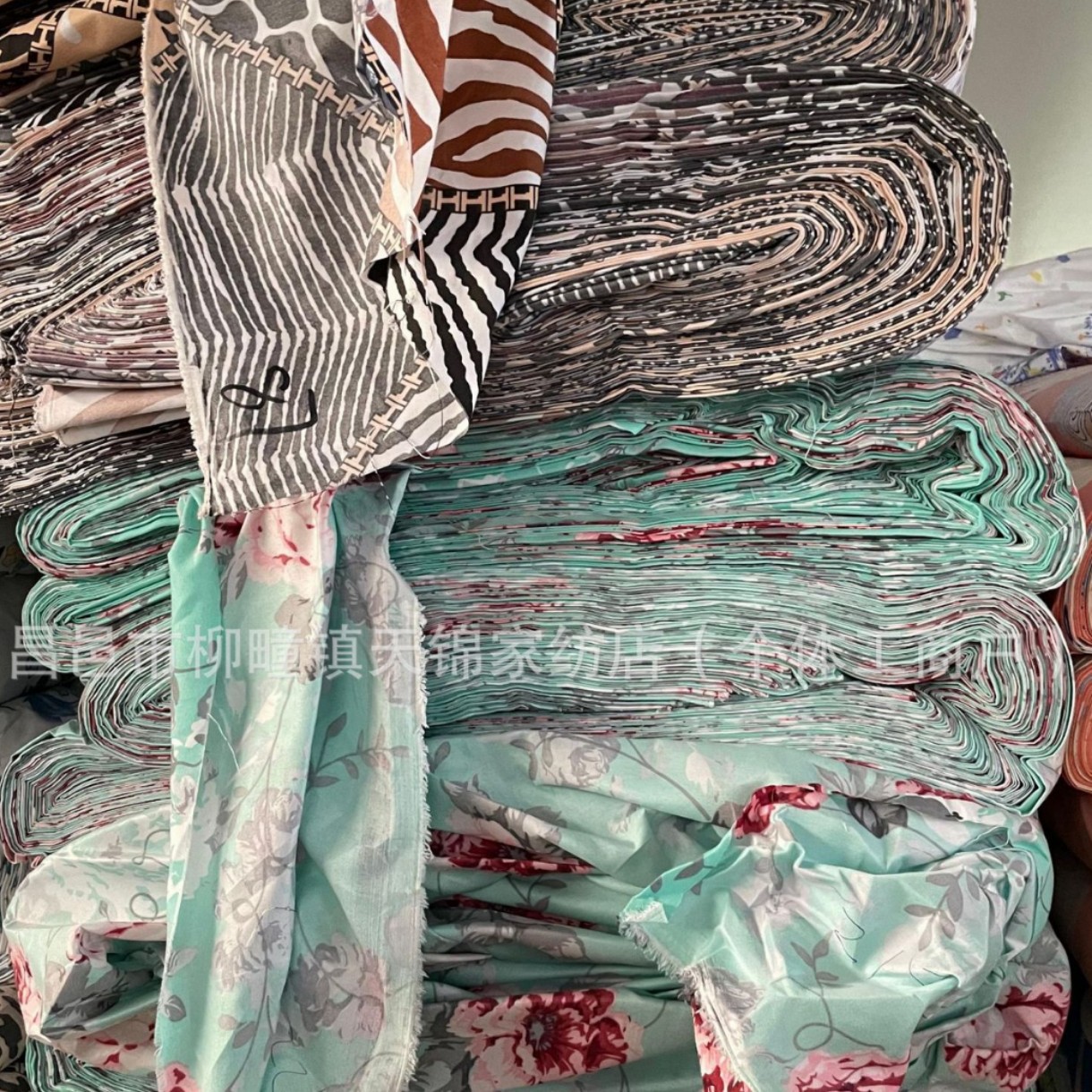 Специальное предложение для переработки остаточных тканей, уличные торговцы, различные печатные ткани шириной 2.35