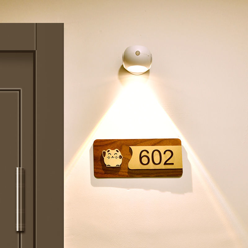 Spotlights Without Wiring, No Plug-In Electromagnetic Suction and Pasting Wall Lamps, Living Room Household Rechargeable Induction Hill Spotlights