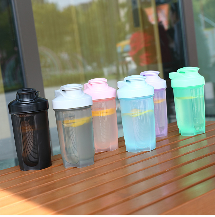 Sports Fitness 500ML generation hair shake Cup portable water cup with scale portable manufacturer in stock LOGO