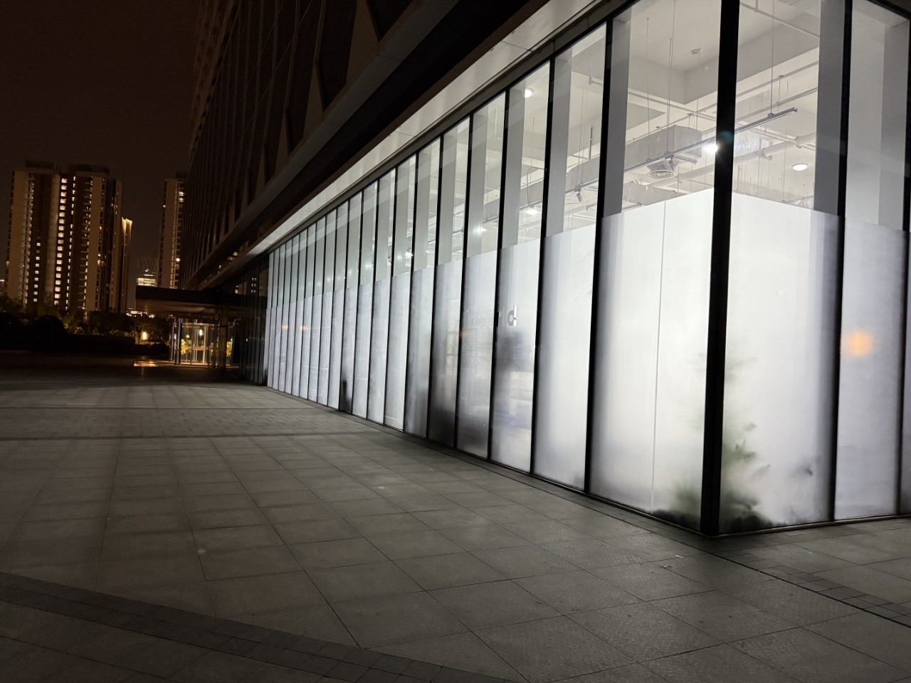 Factory Direct Sales Single and Two-Way Gradient Explosion-Proof Film Wholesale Office Partition Shower Room Explosion-Proof Film to Protect Privacy