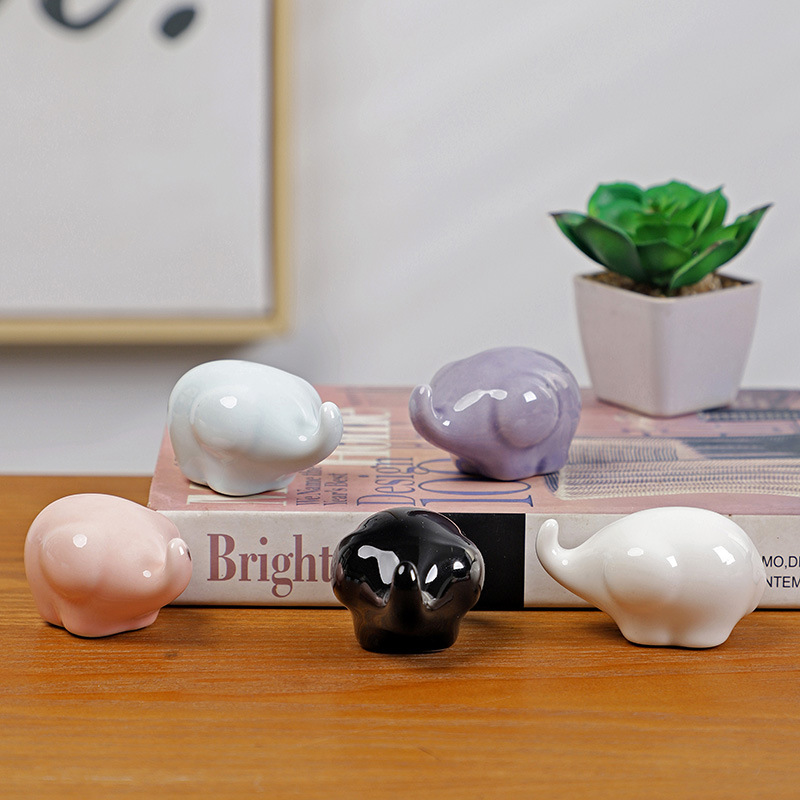 Amazon cross-border special Cute ceramic decoration animal tea pet small elephant desktop decoration landscape garden decoration accessories