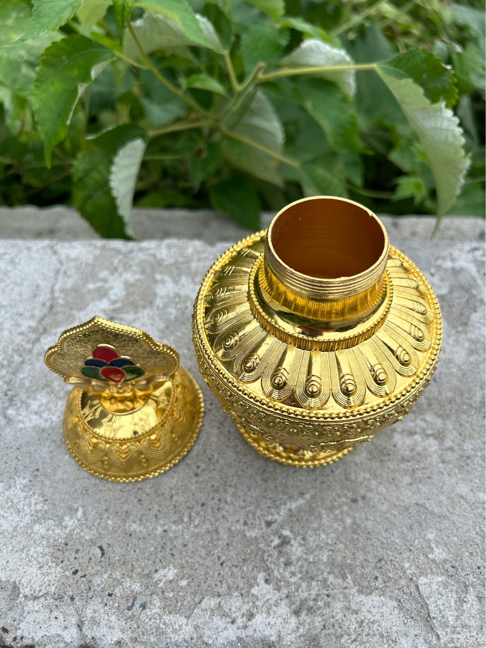 Xizang Tantra Eight Auspicious Auspicious Eight Treasures Manibao Dragon King Bottle Yellow God of Wealth Bottle Water Purifier Alloy