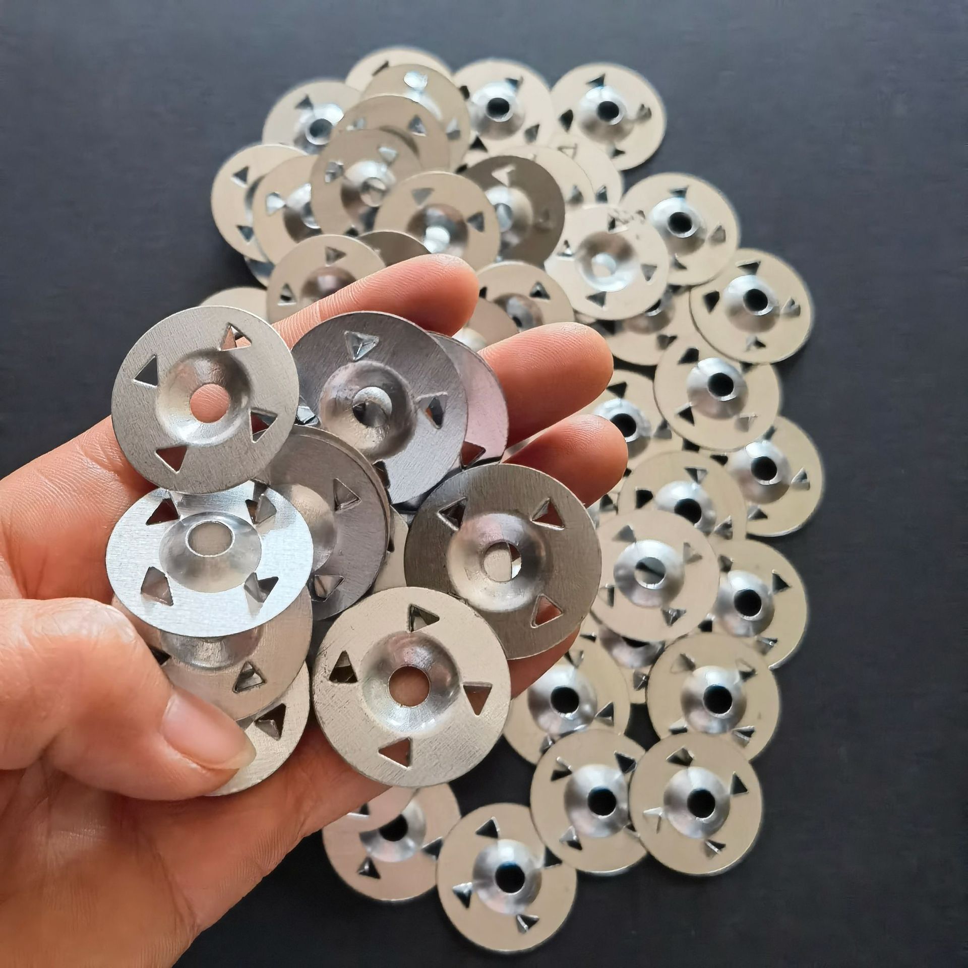 Wholesale Butterfly-Shaped Insulation Gasket, Insulation Nail Lock Piece, Four-Claw, Four-Punched Galvanized Iron Sheet, Hardware Back Wall Reinforcement Piece