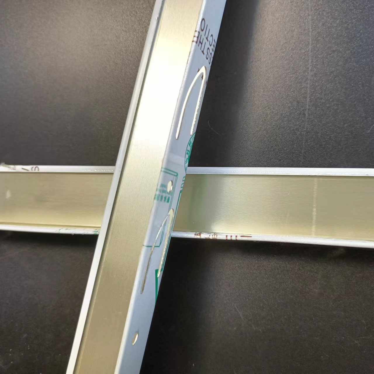 L-Shaped Aluminum Corner Profile for Integrated Ceiling, Ceiling Frame Edge Banding, Aluminum Gusset Plate, Hebei Manufacturer