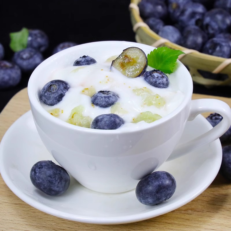 Yunnan Blueberry Fresh Seasonal Fruit Blue Plum Fresh Fruit Alpine Sweet Blueberry 8 Large Fruit Wholesale One Piece Dropshipping