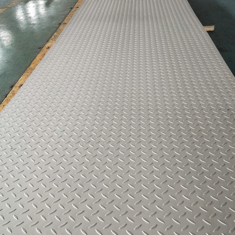Supply of Hot-Rolled Patterned Steel Plate Q345B Patterned Coil Plate Open-Rolled Steel Plate Anti-Slip Plate Galvanized Suitable for Mechanical Manufacturing