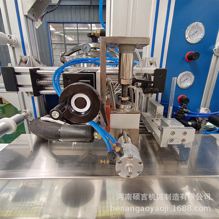 Factory Direct Sales New Fully Automatic Plaster Machine Automatic Retractable Roller Knife Cutting Plaster Drip Production Line