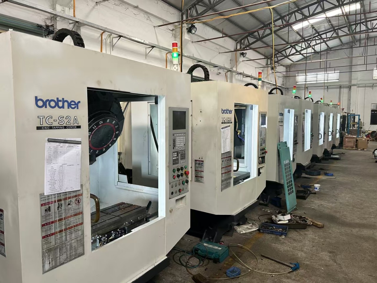 Б/У японский центр сверления и нарезки Brother Tc-S2A, импортный сверлильный и фрезерный станок