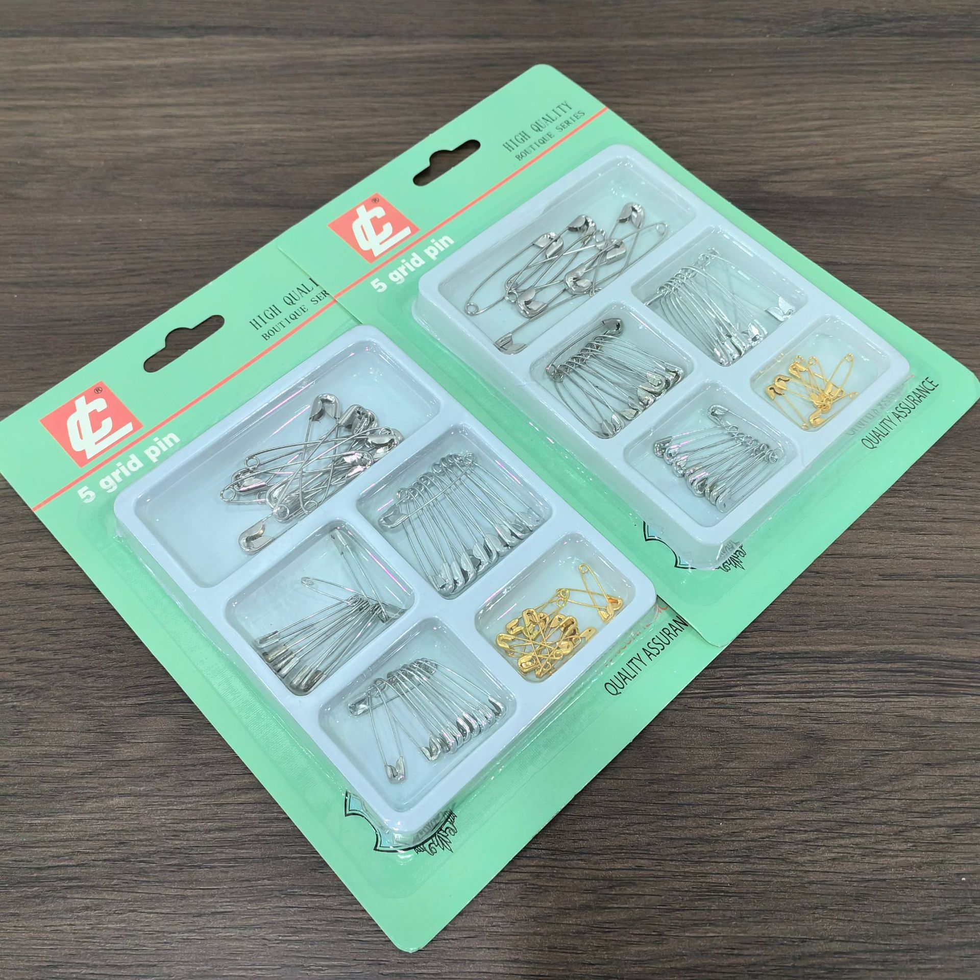 Two-dollar store department store suction card paper clip suit multi-specification pin daily department store wholesale
