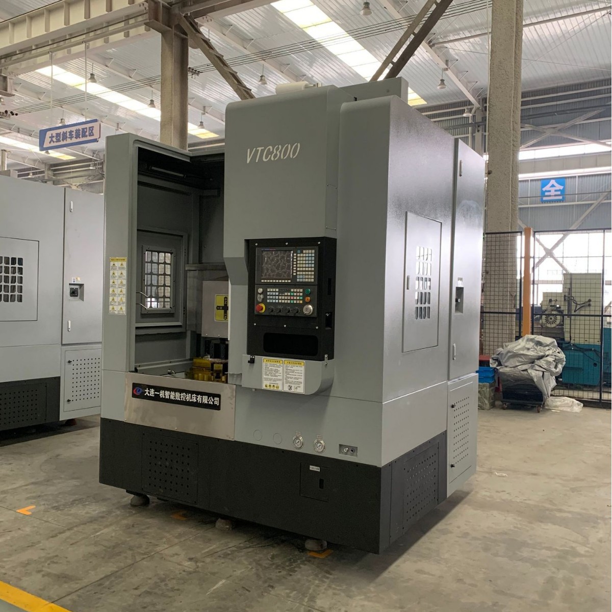 Non-Standard Cnc High-Speed Cnc Vertical Lathe Manufacturer Vertical Lathe Manufacturer Dalian Turning and Milling Composite Lathe