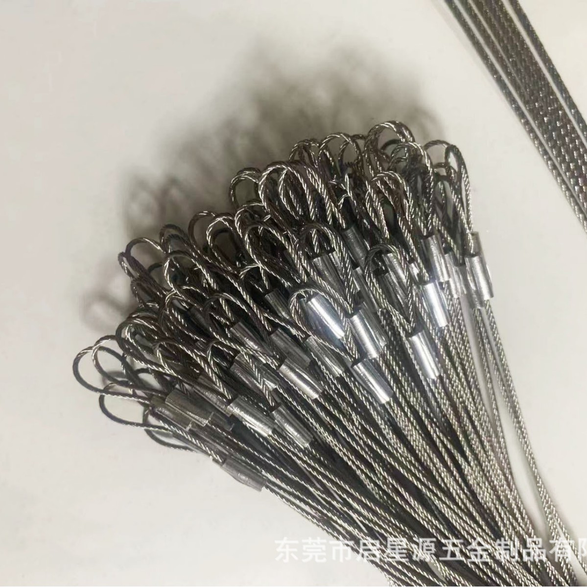 Factory Direct Sales 201 Stainless Steel Wire Rope Figure-Eight Oval Aluminum Sleeve Can Be Flattened and Pressed Round Wire Rope Lifting Rope