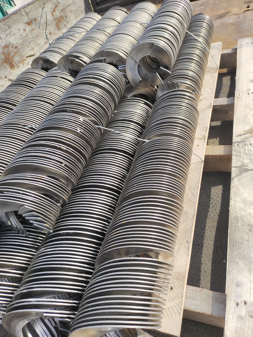 Supply a Variety of Specifications of Carbon Steel, Manganese Steel, Stainless Steel Single-Piece Equal-Thickness Spiral Blades, Single-Pitch Helical Blades