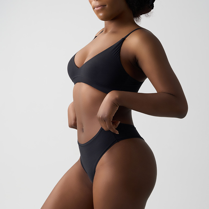 Бюстгальтер без ободов, ультратонкий, двойной слой, глубокий V-образный вырез, комплект от Skims Kardashian