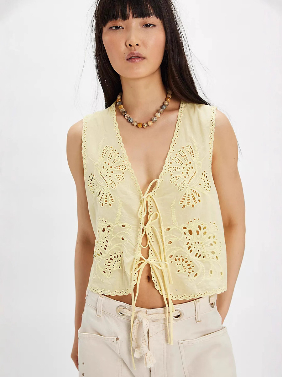 Amazon European and American Cross-Border Summer French Women's 2025 Romantic Jacquard Hollow Embroidery Vacation Vest