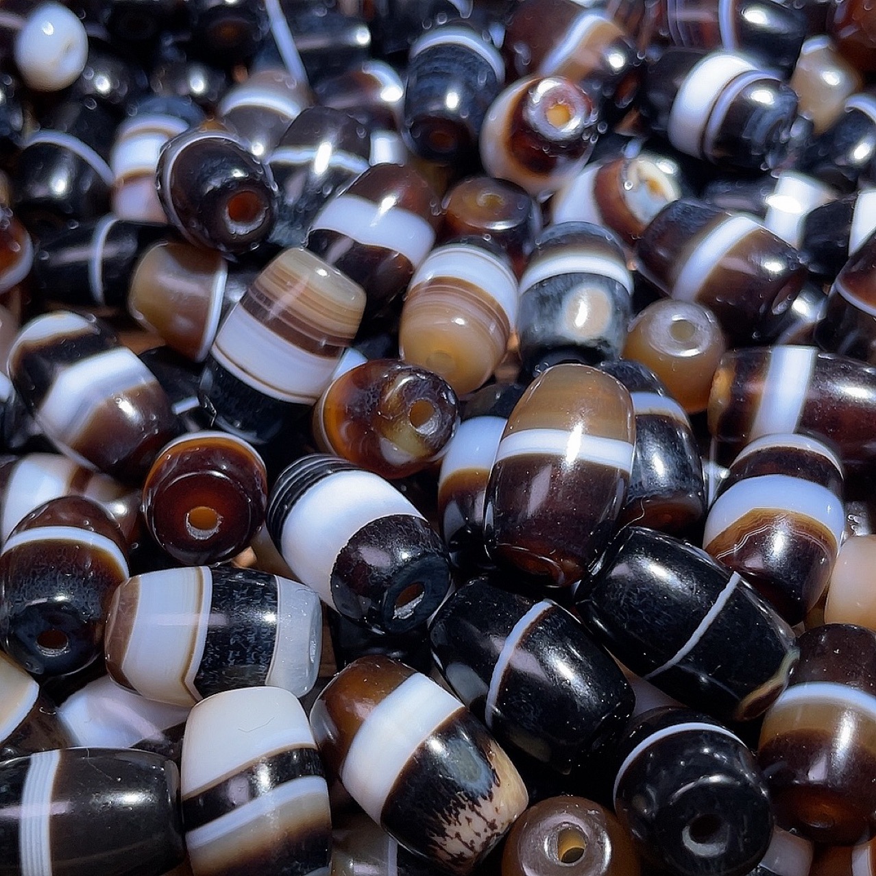 About 10-12X30-40MM Rice Beads Black White Striped Silk Stripe Agate Passepartout Beads