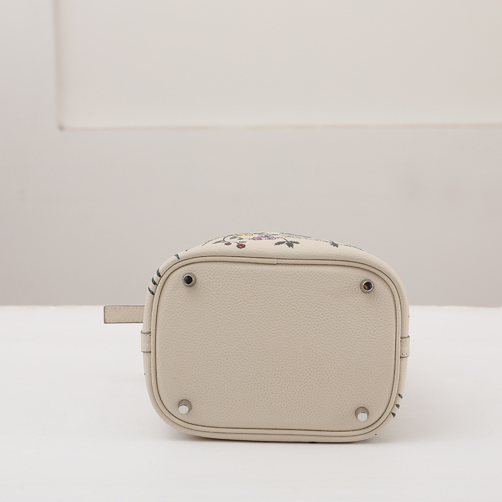 Top Layer Togo Cowhide Painted Vegetable Basket Women's Handbag Genuine Leather Leaf Women's Bucket Bag