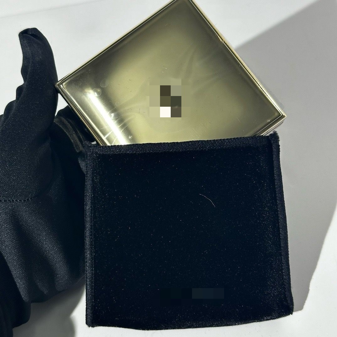 High-Quality Lanjing Pure Cushion Foundation 13g from Major Brands, Natural Long-Lasting, Soft Light Concealer for Dry and Oily Skin