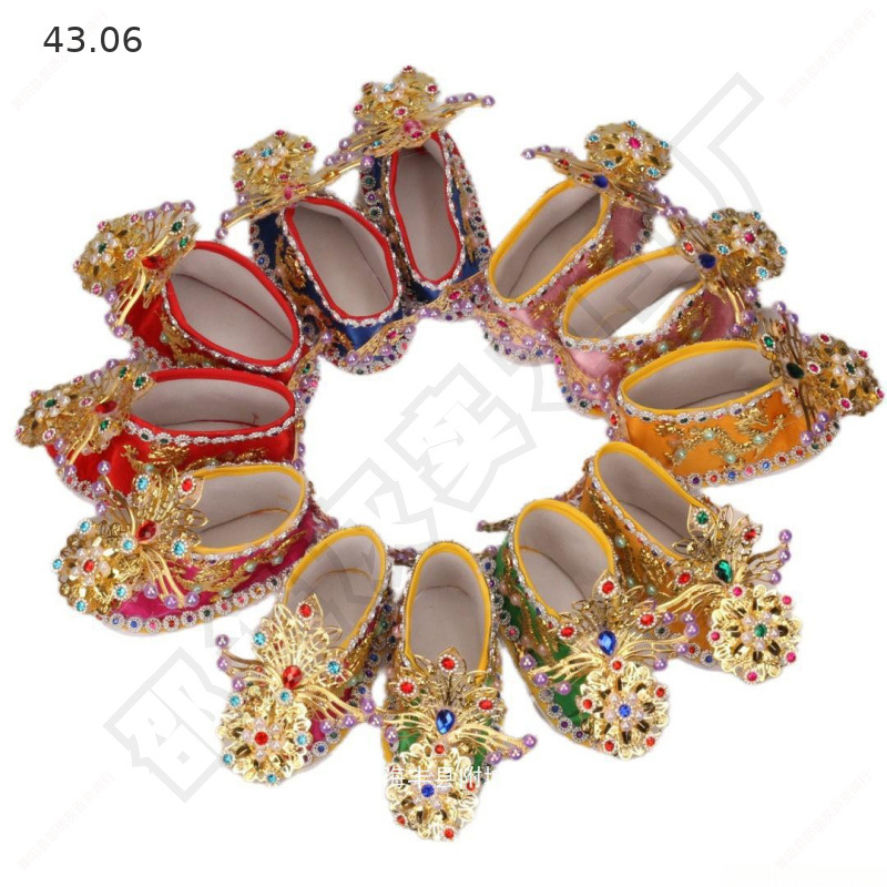 Diamond-Style Phoenix Crown Shoes for Offering to Goddess of Mercy at Temple