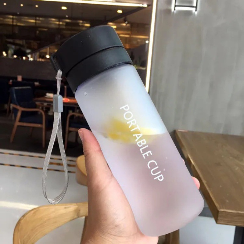 Water cup plastic cup wholesale sports water bottle frosted double lid high color value large capacity men and women net red water cup students