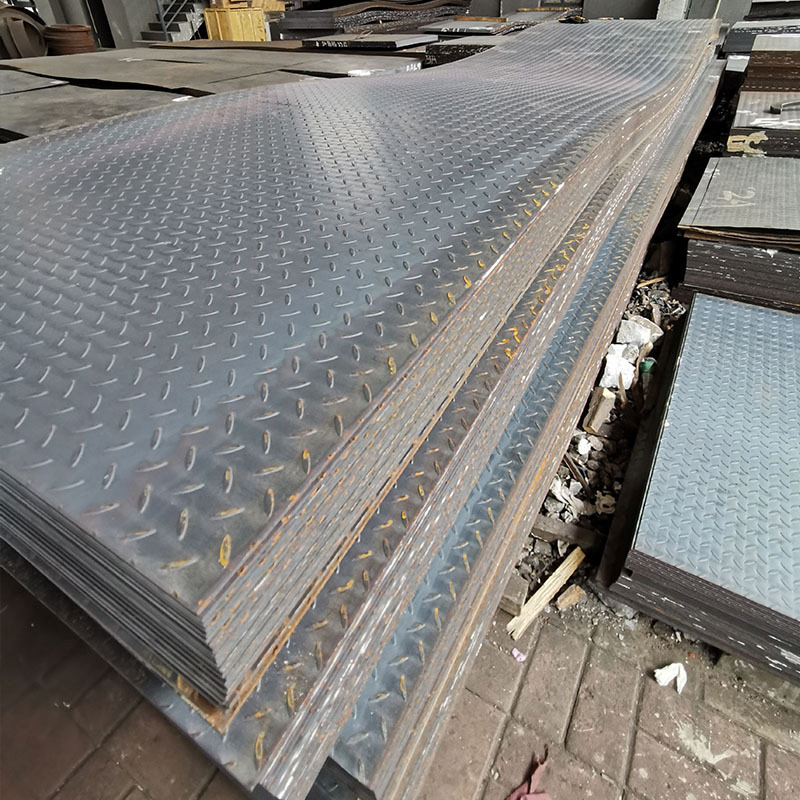 Foshan spot galvanized checkered plate q235b pattern steel plate non-slip steel plate hot dip galvanized checkered plate thickness is complete