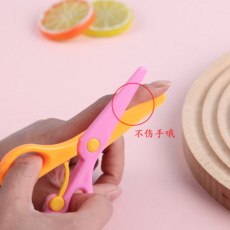 Children's plastic scissors primary school stationery spring safety scissors kindergarten diy paper-cut art scissors wholesale