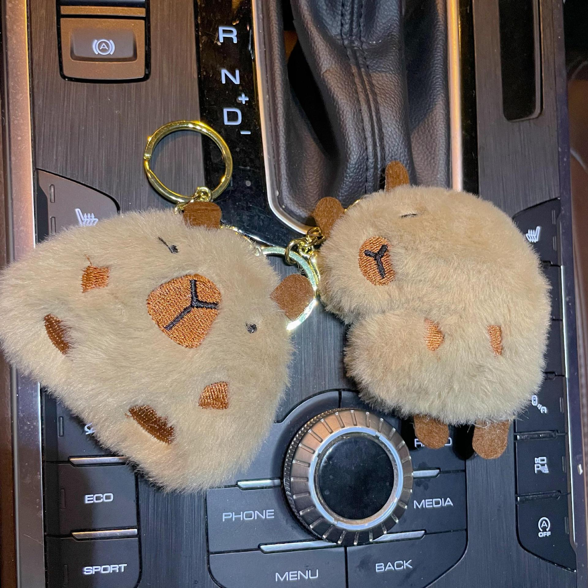 Loveable Kapibala Plush Toy Keychain Doll Doll Bag Plush Pendant Grasp Doll Small Gift