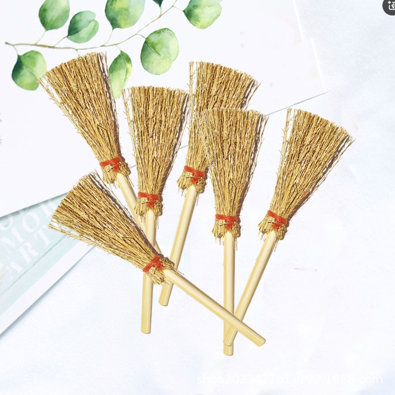 Cross-Border Hand-Tied Natural Mangosteen Broom Craft Decoration DIY Mini Witch Broom Wholesale
