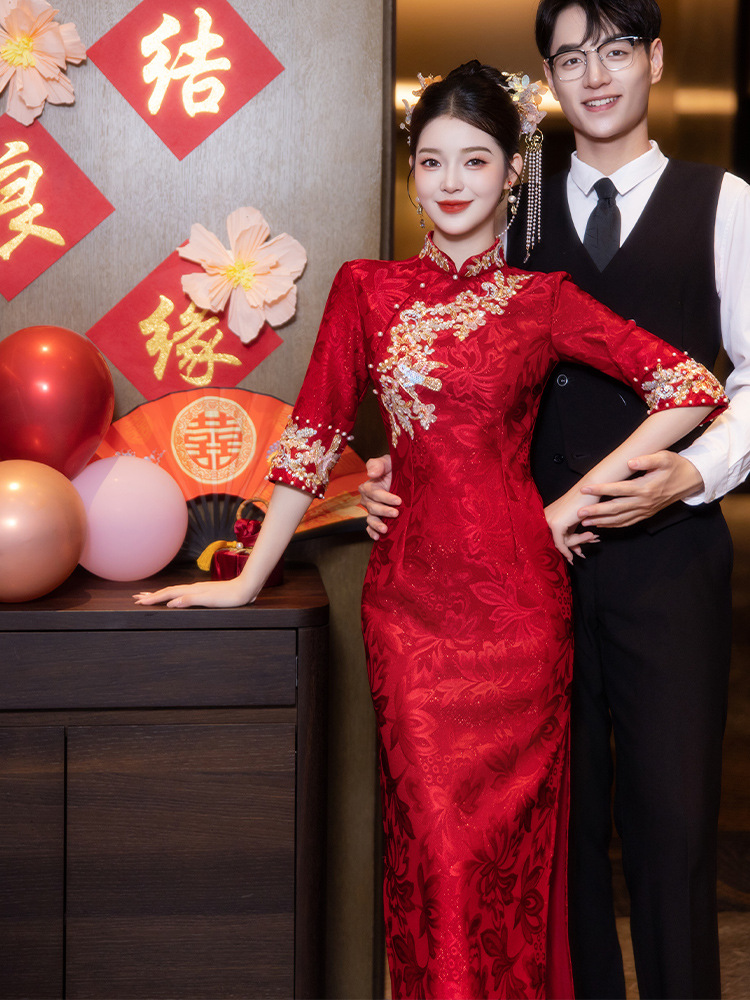Red cheongsam toast dress wedding day bride casual dress back door engagement Chinese dress dress long sleeve autumn and winter heavy industry