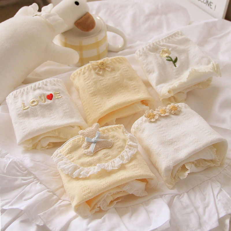 New milk yellow bear# underwear women's cotton antibacterial crotch low waist sweet cute breathable girl briefs A301