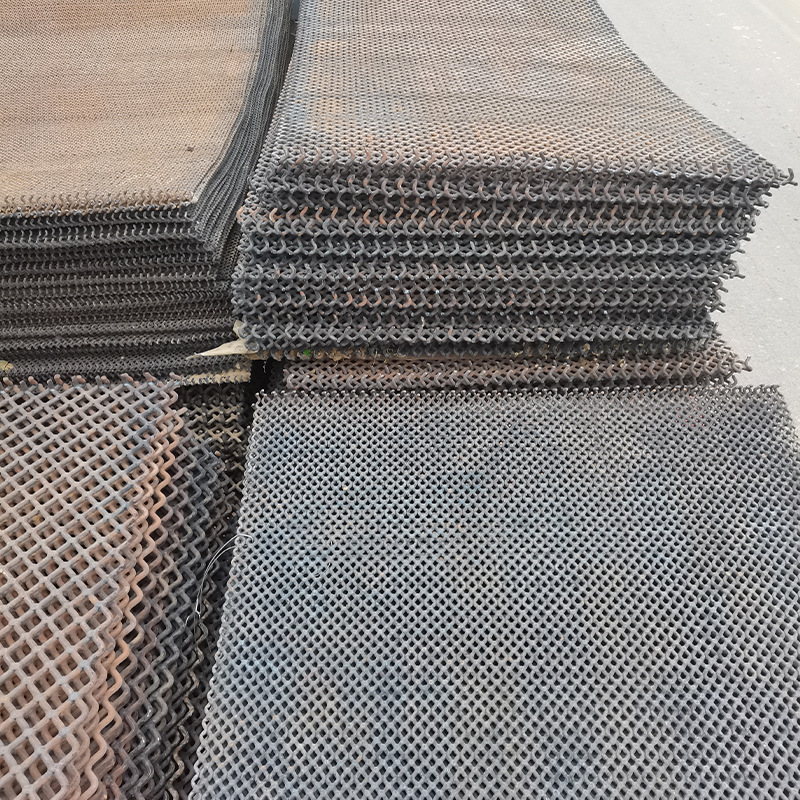 Welding Screen, Welding Quenching Screen, Mining Screening Sand and Gravel Filtration Vibrating Screen Source