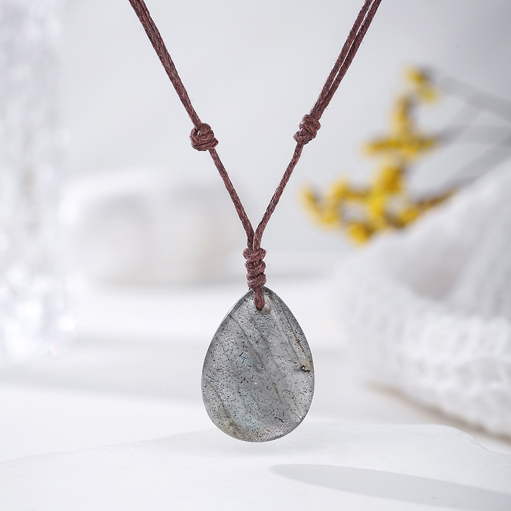 Cross-Border Natural Crystal Pendant Small Water Drop Necklace Hand-Woven Raw Stone Jewelry Retro Versatile Manufacturer Wholesale