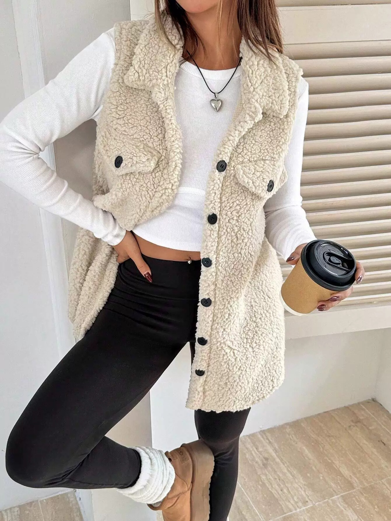 2025 Cross-Border Amazon New Autumn and Winter Lapel Plush Vest Jacket Loose Elegant Commuter Imitation Cashmere Women