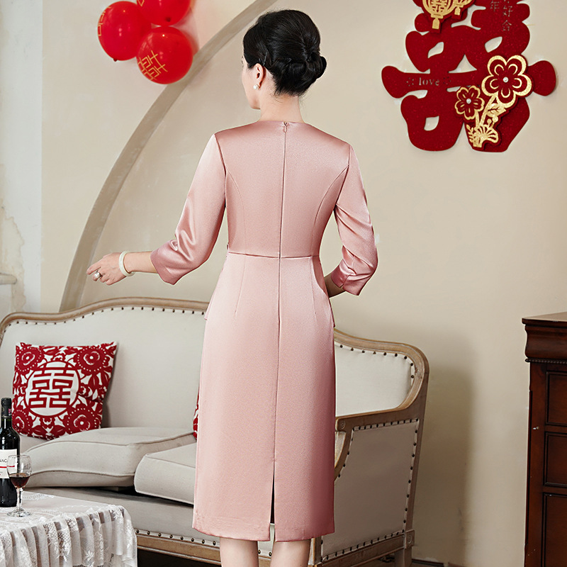 Spring new wedding dress mom young western style high-end elegant fake two-piece wedding banquet happy mother-in-law dress