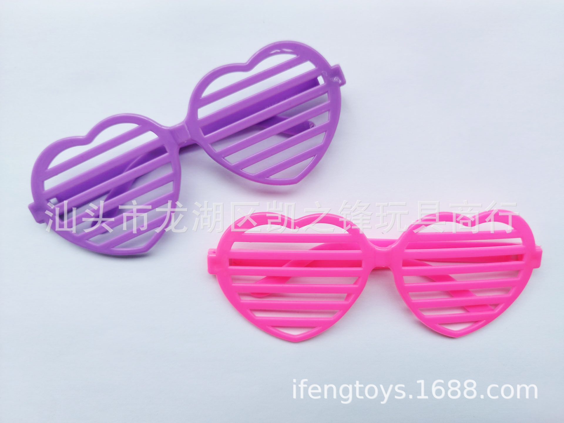 Cross-border Specially Designed for Heart Blinds Glasses 6-color Valentine's Day Peach Heart-shaped Sunglasses Kidsren's Plastic Toys