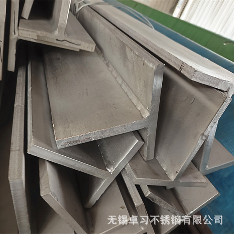 Spot Supply of 304 316L 2205 2520 Stainless Steel Square Bars 410 420 430 431 Cold Drawn Square Bars