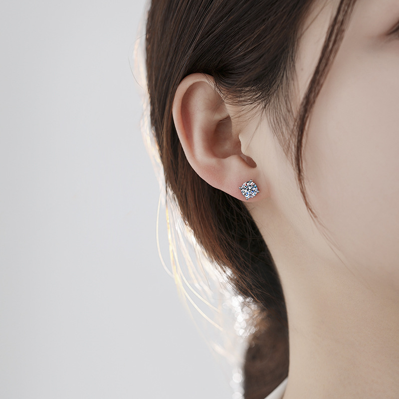 Moissanite Earrings for Men and Women, S925 Sterling Silver Ear Studs, Classic Four-Prong Cultured Ear Studs, Tk Cross-Border