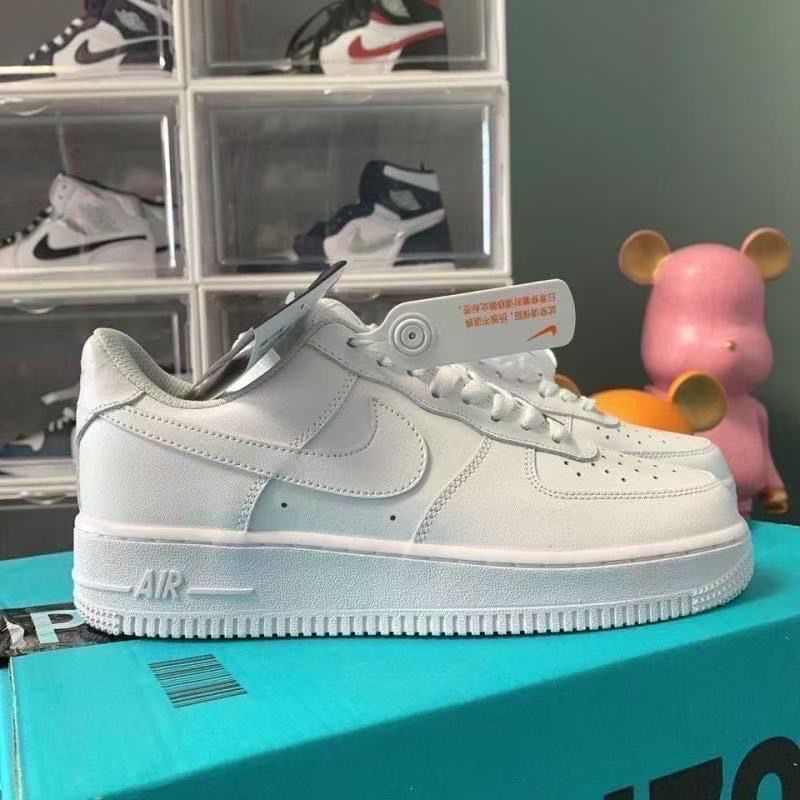 &2025 New Pure White Men's Shoes, Versatile Casual Sports Sneakers for Men and Women, Trendy Low-Cut Shoes for Couples