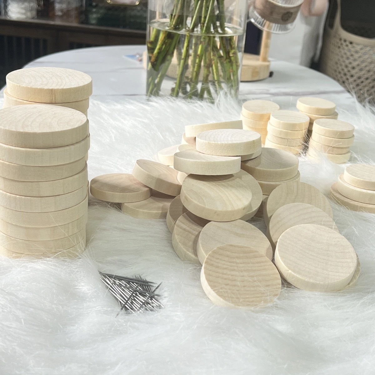 Настраиваемая деревянная круглая основа, древесные чипсы и блоки, можно настроить по размеру, цвету, логотипу, тексту, деревянные подарки на заказ