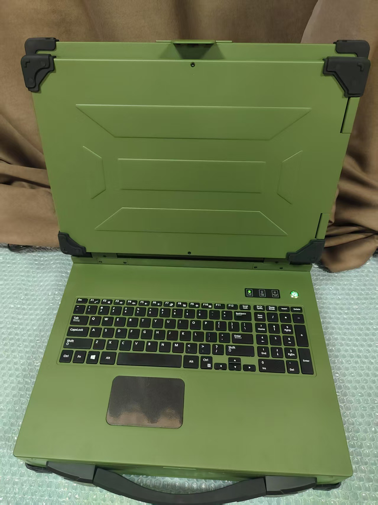 15.6inch Dual Screen Portable Industrial Computer Touch Screen Win7 Operating System I7-8700T Processing