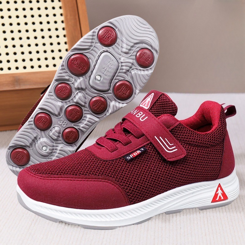 Spring and summer sneaker men's and women's lightweight breathable fly woven shoes middle-aged and elderly anti-slip thick-soled walking shoes mother shoes father shoes