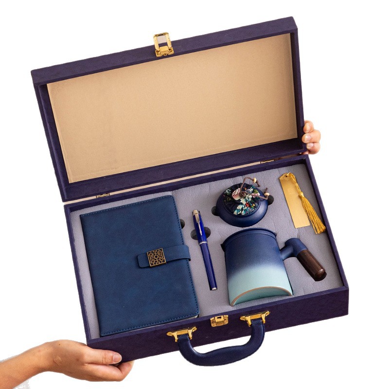 Company Annual Meeting Business Gift Festival Accompanying Gift Meeting Souvenir Creative Company Gift to Send Employees to Print logo