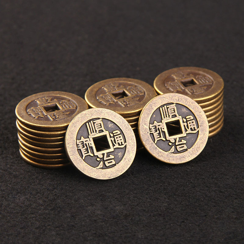 Brass antique 2.5cm thick 2.8cm thick copper five Emperor Tongbao copper pressure threshold thick copper wholesale