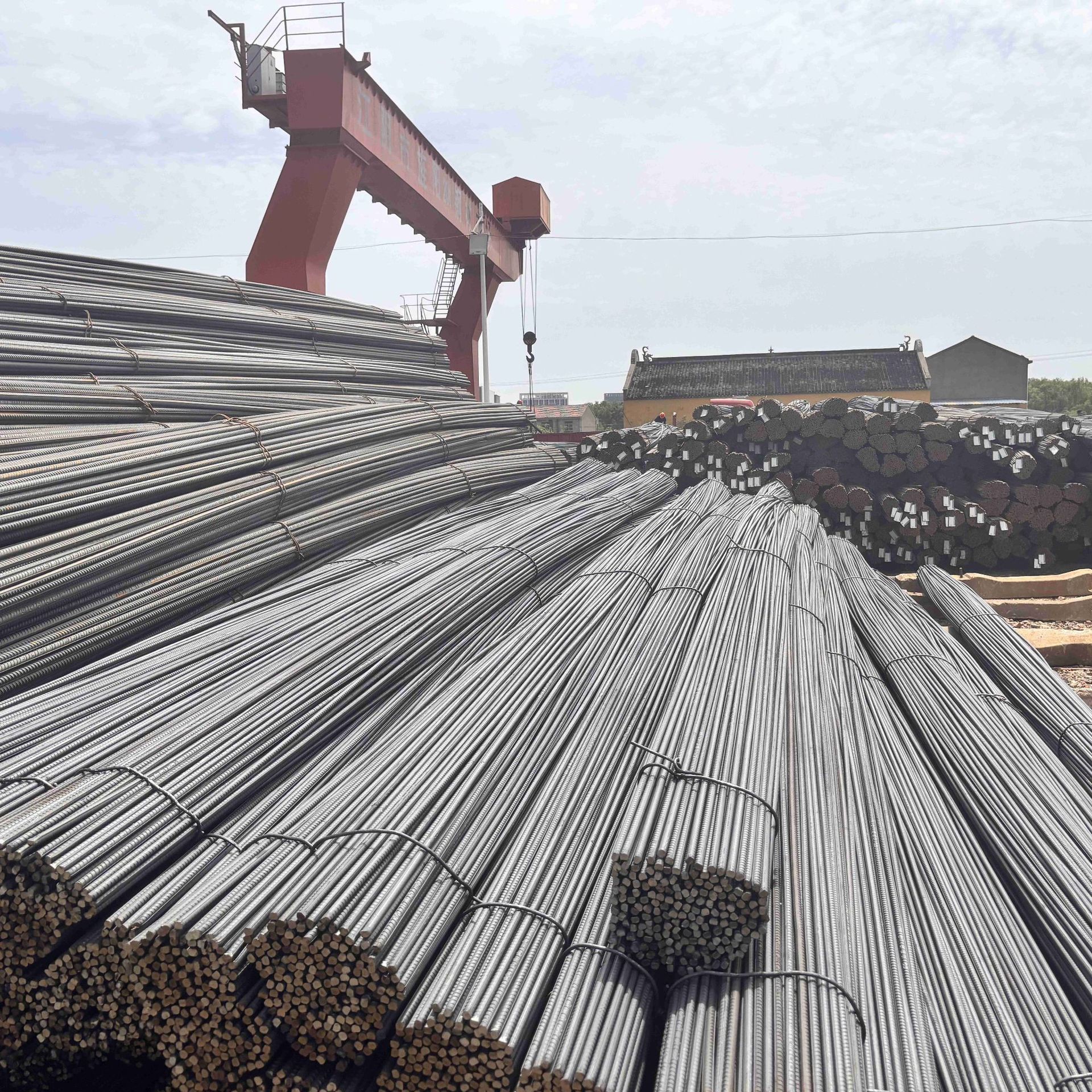 Grade 3 Threaded Steel Hrb400E Large Quantity Discount Construction Steel High Strength, Good Toughness and Corrosion Resistance Spot Wholesale